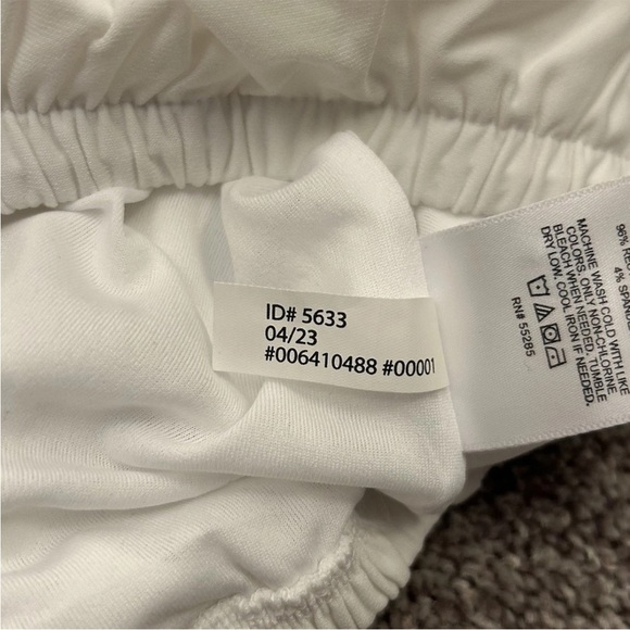 Express Women’s Tank Size XL Skimming Scoop Neck Double Strap Loop White NWT $54 - Picture 16 of 16